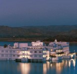 Taj Lake Palace Hotel evening